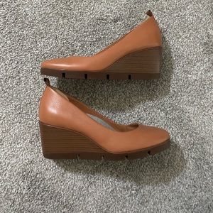 Beta brand all weather wedges- hazel tan color size 7